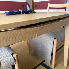 テーブルコタツ椅子二個付きあげますの画像