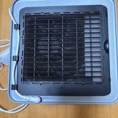 小型クーラー　交換フィルター付きの画像