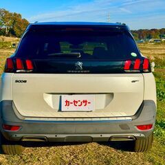 プジョー　5008　クロスシティブルーHDiディーゼルターボ　68,000km　208万円　1か月 or 1,000km無料保証の画像