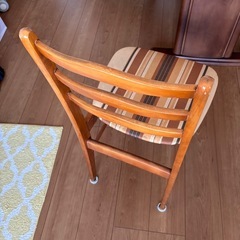 ダイニングチェアの画像