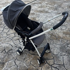 アプリカ　ベビーカー　の画像