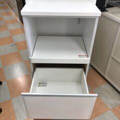 ＼家具＊家電のお店／【ｼﾞｬﾝｸﾞﾙｼﾞｬﾝｸﾞﾙ石川金沢店】ニトリ 食器棚 ホワイト クリスナ 60RB-WH W(幅)59×D(奥行き)51×H(高さ)200cmの画像