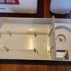 アイリスオーヤマ 気化式加湿器 ARK500 2017年製の画像