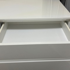 テレビボードの画像