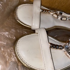 レディースLサイズ　ホワイト　サンダルの画像