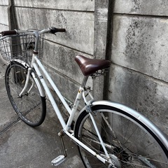 【タイヤ前後とブレーキパッド新品！】自転車　　白　27インチ　の画像