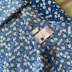 【未着用】GU スリットワンピースの画像