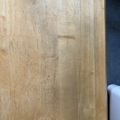 折りたたみ式テーブルの画像