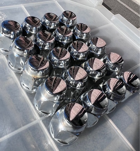 ブリヂストン製スタッドレスタイヤVRX