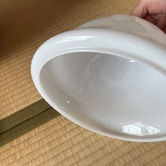 白ガラス天井灯　ペンダントライトの画像