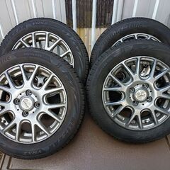 スタッドレスタイヤセットの画像