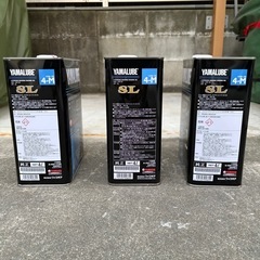 ヤマハ発動機　ヤマハ　マリンオイルSL 純正オイル　10W-30 4L 3缶の画像
