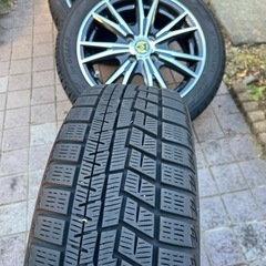 スタッドレスタイヤの画像