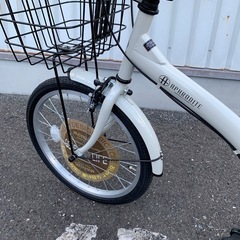 【トレファク松原店】グレージュの折りたたみ自転車のご紹介です。の画像