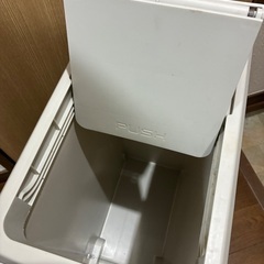 ゴミ箱の画像