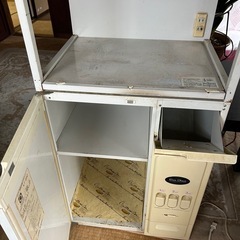 米びつ付き収納棚の画像