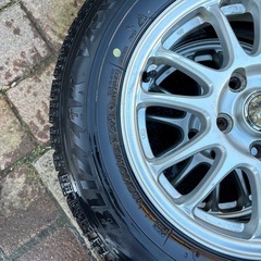 スタッドレスタイヤ　15インチ　ブリザックVRX ステップワゴン　ノア　セレナの画像