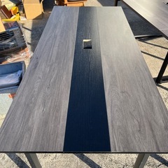 オフィス家具　会議用テーブル　事務用品　机　テーブル　【180×79.7×73かっこ】の画像