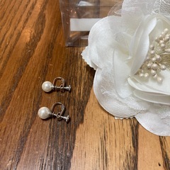 しまむら未使用 イヤリングコサージュセットの画像