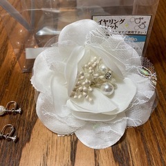 しまむら未使用 イヤリングコサージュセットの画像