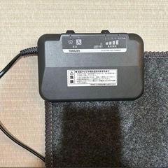 山善　ホットカーペット1.5畳(180×125)の画像