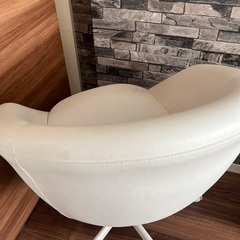 IKEA 回転チェア　白椅子　スクルーヴスタの画像