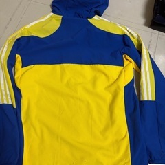 adidas ジャケットの画像