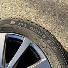 ノーマルタイヤ４本セットの画像