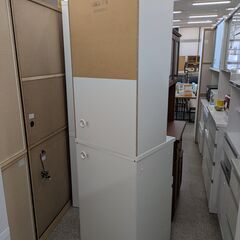 【美品】キッチンボード ニトリ NITORI ダイニングボード レンジボード レンジ台 食器棚 観音開き扉 上段モイス加工付き 高さ201.5cm 幅60cm：ホワイトの画像