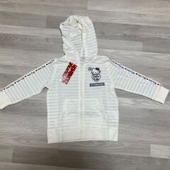 【新品未使用】 キッズ用 キティちゃん パーカー 100cmの画像