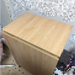 コンパクトに畳める折りたたみデスク／作業用　の画像