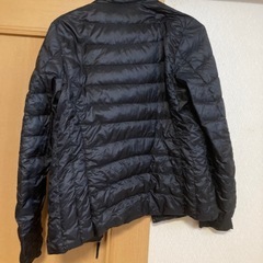 ユニクロウルトラライトダウンの画像