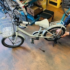  bikke ビッケ　子供用自転車　16インチ　幼児自転車　補助輪付き　ブリヂストン　人気　チャリ　 の画像