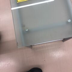 【ジャングルジャングル和歌山店】【Wa3328】ガラスﾛｰﾃｰﾌﾞﾙ　圧着外れ　リユースショップ リサイクルショップ 中古家具 中古家電 中古自転車 古着 冷蔵庫の画像