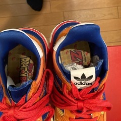 ドラゴンボールスニーカー25.5センチの画像