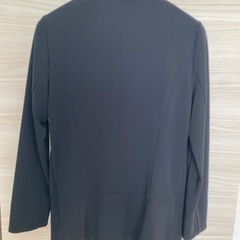 シャルレ黒ジャケットの画像