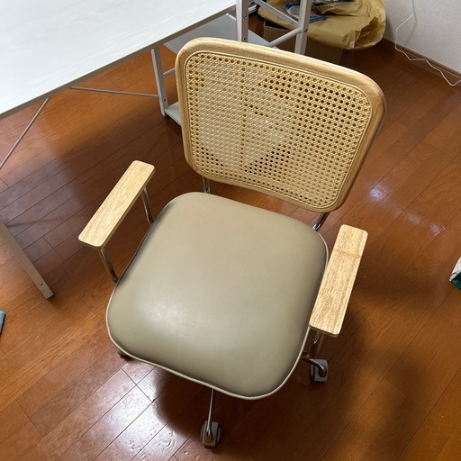 lowya ラタン調　チェア