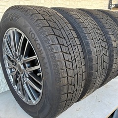 新品同様スタッドレスタイヤ/ホイール4本セットの画像