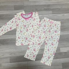 【新品未使用】 キッズ用 マイメロ パジャマ 100cmの画像