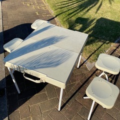 決まりました！アウトドア 用品  テーブルとイスの画像