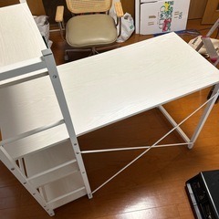 ニトリ　ワークデスク　机の画像