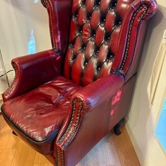 Chesterfield Chair + ottomanの画像