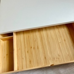 IKEA モニタースタンドの画像