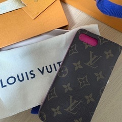 ヴィトンiPhoneケースの画像