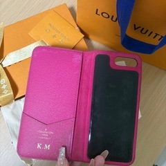 ヴィトンiPhoneケースの画像