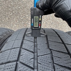 235/50R21 101Q タイヤ ブランド：DUNLOP WINTER MAXX03の画像