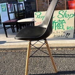 コストコ　ダイニングチェアの画像