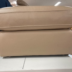 オットマン付きソファーの画像