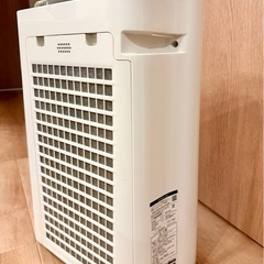 SHARP 加湿空気清浄機 プラズマクラスター　KC-F50-W [ホワイト系]　の画像