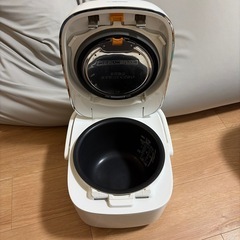 炊飯器の画像
